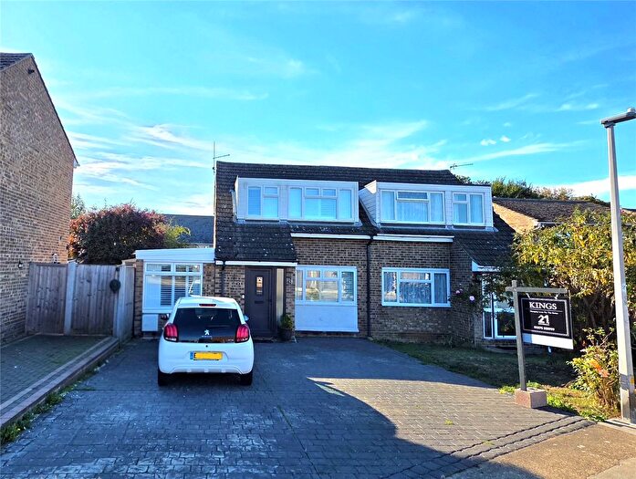 4 Bedroom Semi-Detached House For Sale In Beatty Gardens, Braintree, Essex, CM7