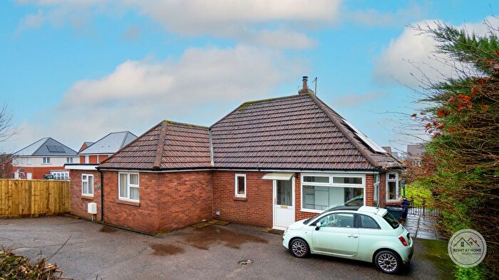 4 Bedroom Bungalow For Sale In Pinn Hill, Exeter, EX1