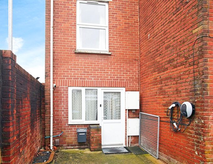 1 Bedroom End Terrace House For Sale In George Street, Salisbury, SP2