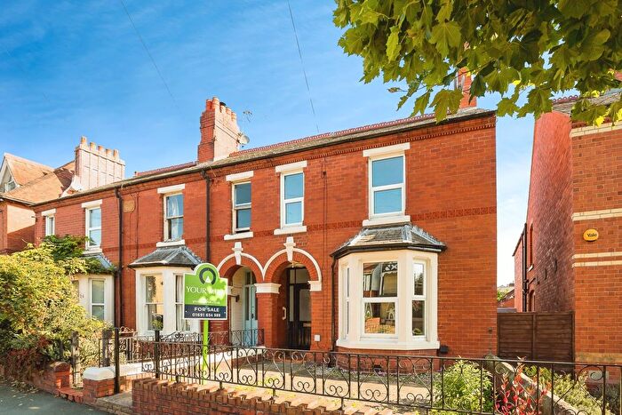 3 Bedroom End Of Terrace House For Sale In Ferrers Road, Oswestry, Shropshire, SY11