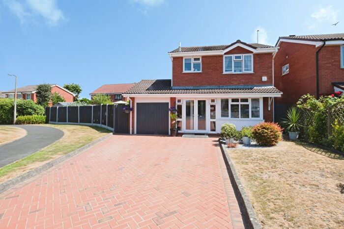 3 Bedroom Detached House For Sale In Portrush Road, Perton, Wolverhampton, Staffordshire, WV6