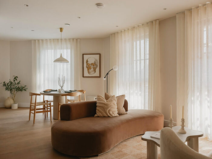 2 Bedroom Apartment For Sale In The Langdon, Poplar, E14