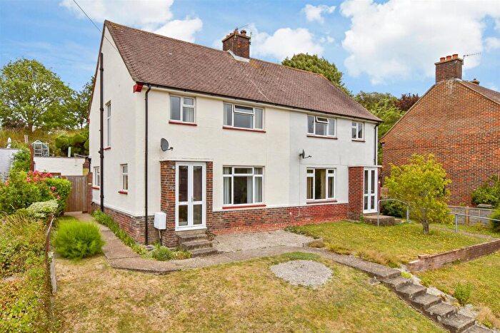 3 Bedroom Semi-Detached House For Sale In Hereward Way, Lewes, East Sussex, BN7