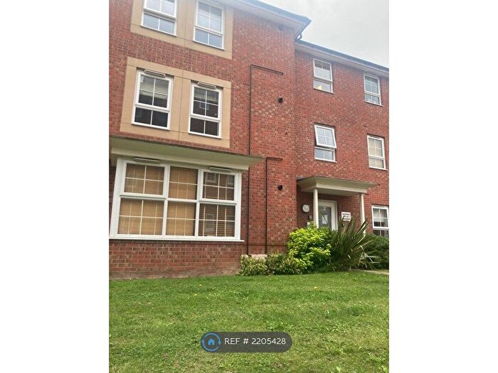 2 Bedroom Flat To Rent In Tawny Grove, Coventry, CV4