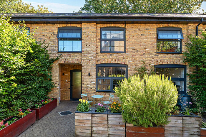 3 Bedroom Terraced House For Sale In Hatcham Park Mews, London, SE14