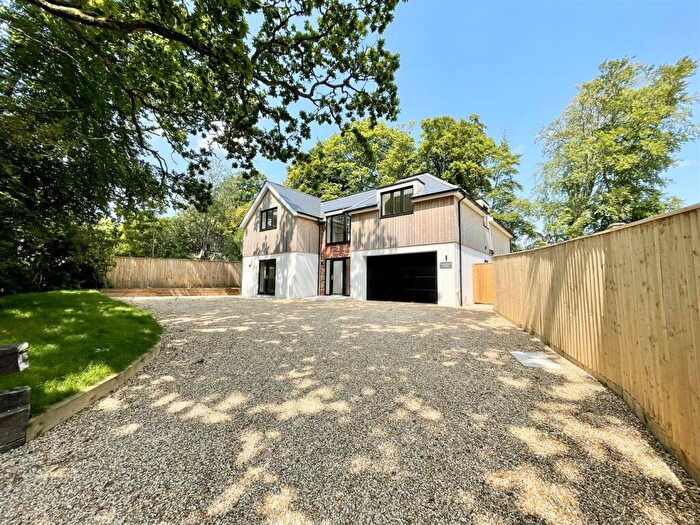 4 Bedroom Detached House To Rent In North Leigh Lane, Wimborne, BH21