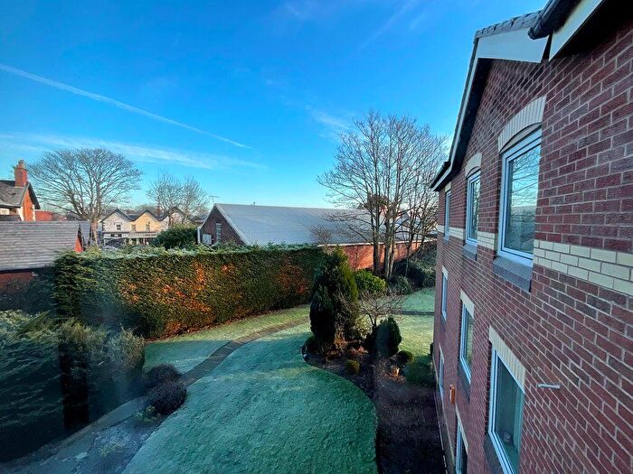 1 Bedroom Flat For Sale In Chase Close, Southport, PR8