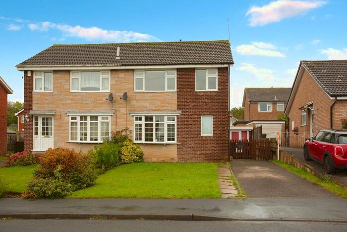 3 Bedroom Semi-Detached House To Rent In Kielder Oval, Harrogate, HG2
