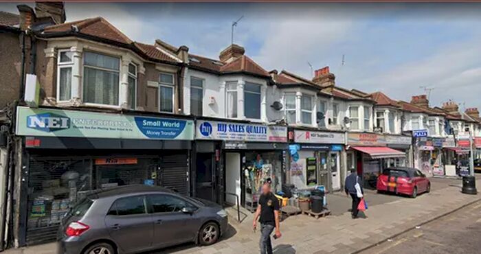 1 Bedroom Flat To Rent In Ley Street, Ilford, IG1