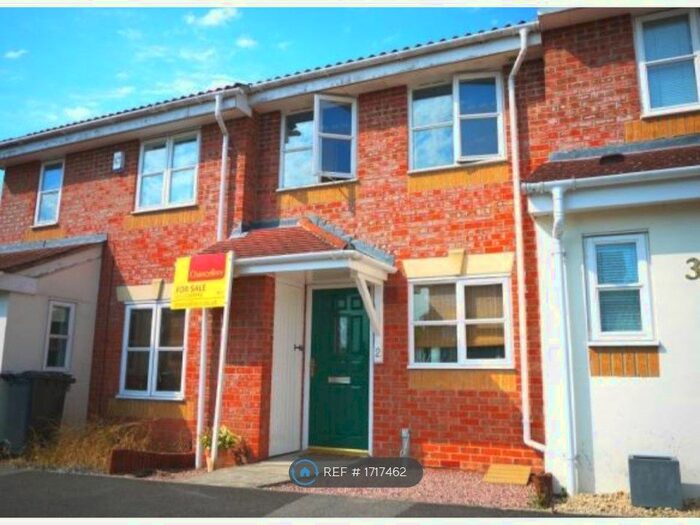 2 Bedroom Terraced House To Rent In Richmond Avenue, Thatcham, RG19