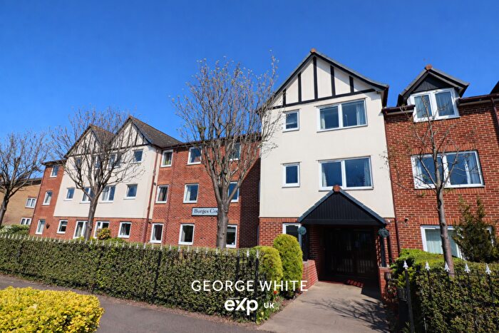 1 Bedroom Apartment For Sale In Burges Court, Station Road, Thorpe Bay, SS1