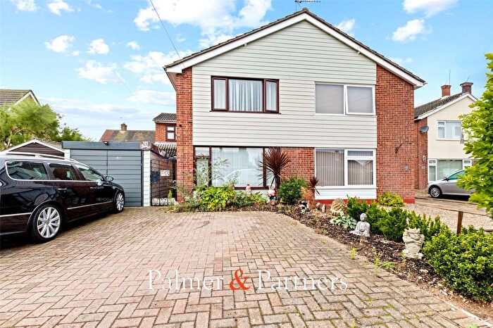 4 Bedroom Semi-detached House For Sale In Worcester Crescent, Alresford, Colchester, Essex, CO7