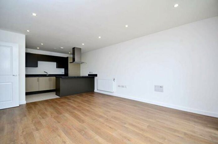 2 Bedroom Flat To Rent In Celestial House, Poplar, London, E14