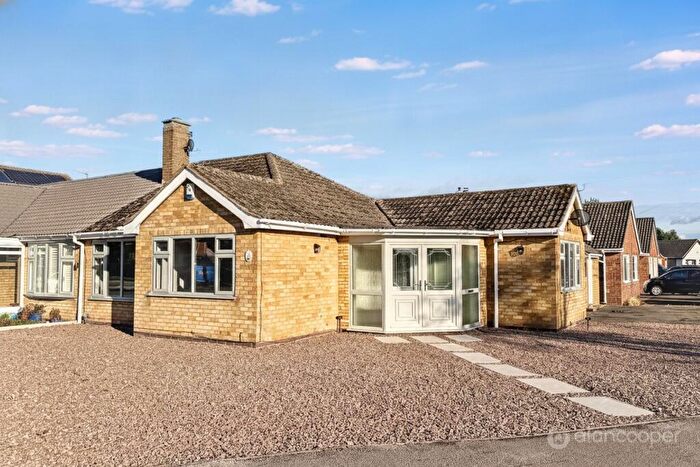 2 Bedroom Semi-Detached Bungalow For Sale In Windermere Avenue, St Nicolas Park, Nuneaton, CV11