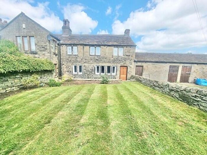 3 Bedroom House To Rent In Stocks Lane, Stocksmoor, Huddersfield, HD4