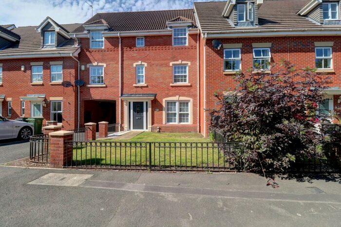 4 Bedroom End Of Terrace House For Sale In Bothal Terrace, Ashington, NE63