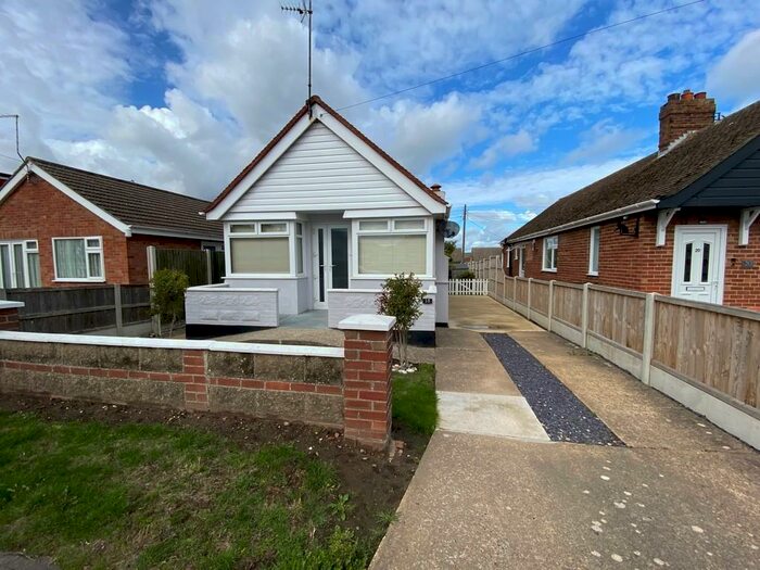 3 Bedroom Detached Bungalow To Rent In Second Avenue, Caister-on-Sea, NR30
