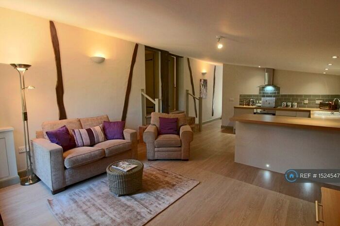 1 Bedroom Flat To Rent In Frith Farm House, Faversham, ME13