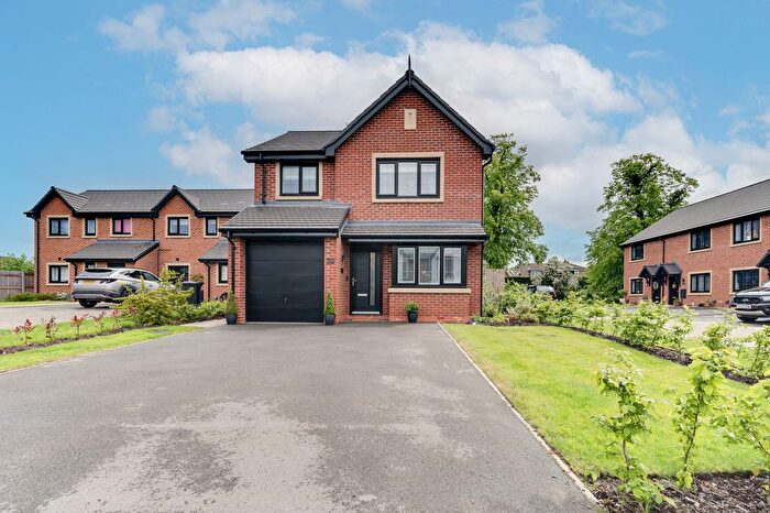 3 Bedroom Detached House For Sale In Elmwood Drive, Congleton, CW12
