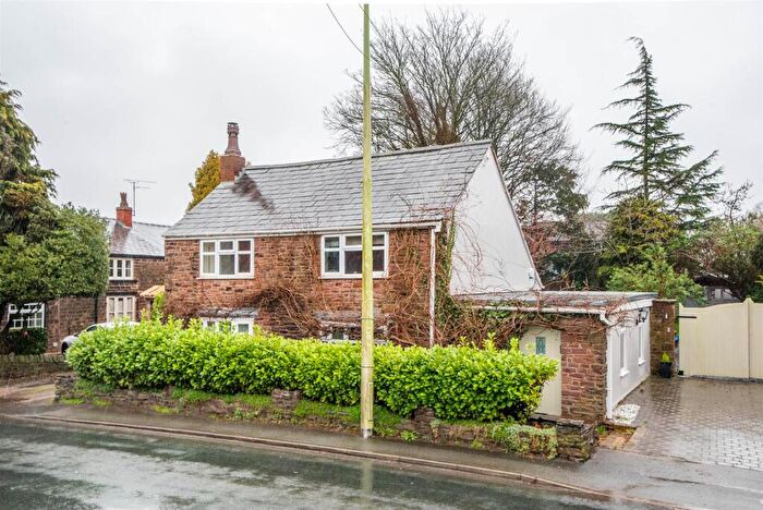 3 Bedroom Detached House For Sale In Wigan Road, Euxton, Chorley, PR7