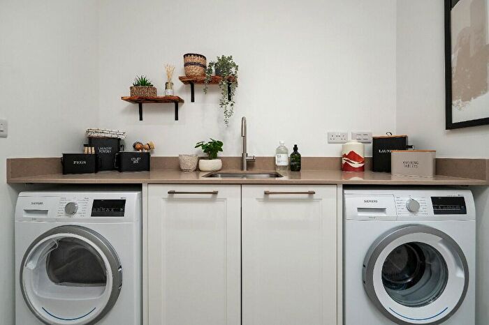 4 Bedroom Detached House For Sale In Stanion Road, Brigstock, Kettering, NN14