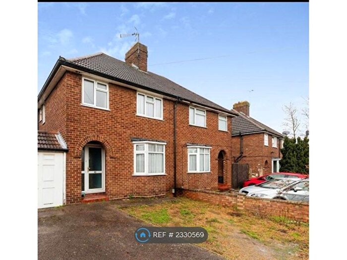 3 Bedroom Semi-Detached House To Rent In Woolgrove Road, Hitchin, SG4