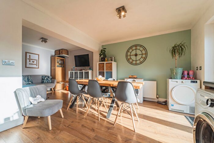 3 Bedroom Semi Detached House For Sale In Clarendon Road, Christchurch, BH23