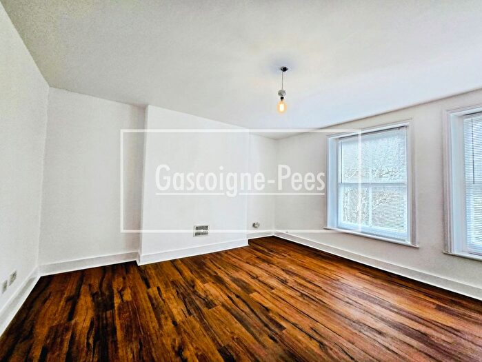 1 Bedroom Flat To Rent In Ewell Road, Surbiton, KT6