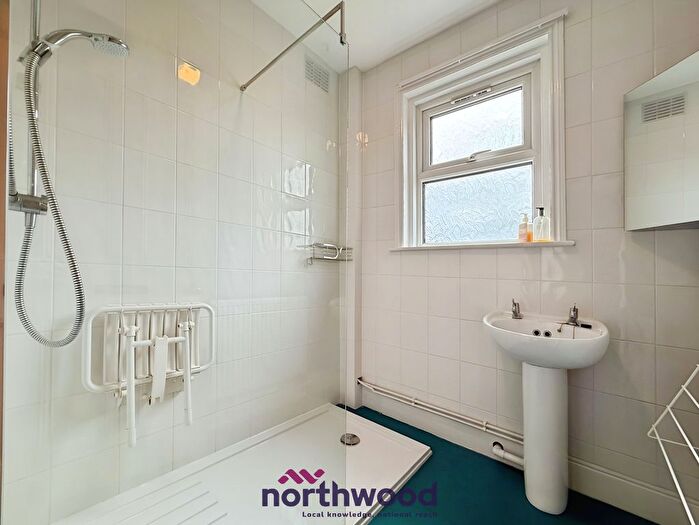 3 Bedroom End Of Terrace House For Sale In May Street, St James, Exeter, EX4