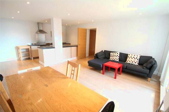 2 Bedroom Apartment To Rent In Canal Wharf, Waterfront Walk, Birmingham, B1