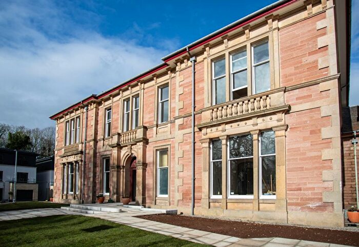2 Bedroom Flat For Sale In Drummond Hill, Inverness, Highland, IV2