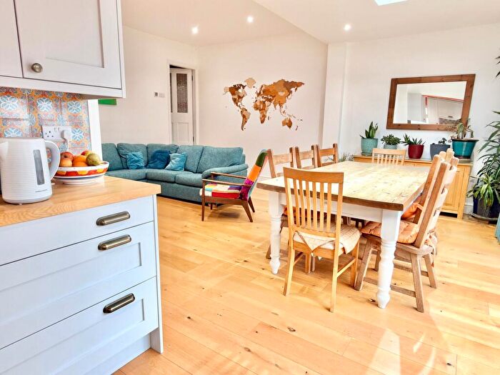 5 Bedroom End Of Terrace House For Sale In Barton Road, Tewkesbury, GL20