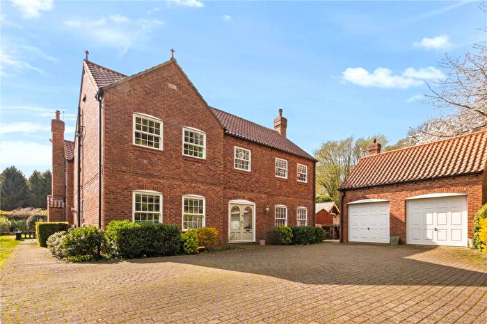 6 Bedroom Detached House For Sale In Barton Street, Hatcliffe, Grimsby, DN37