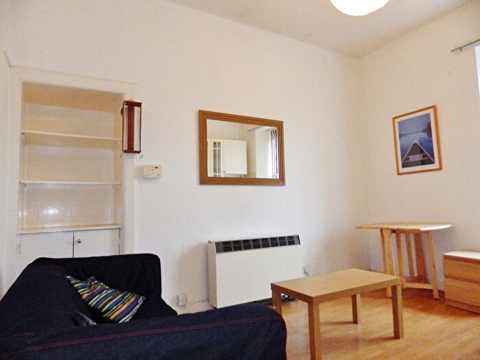 1 Bedroom Flat To Rent In Albert Street, Leith, Edinburgh, EH7