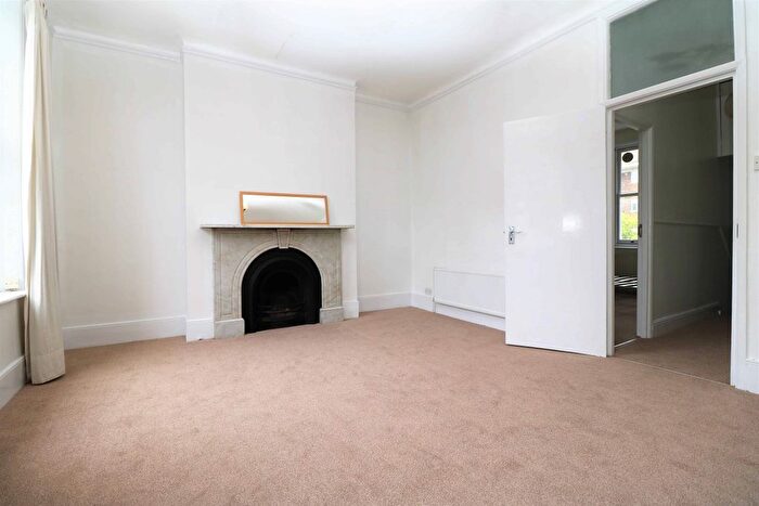 1 Bedroom Flat To Rent In Cornwall Road, London, N4