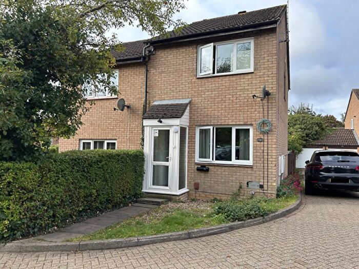 2 Bedroom Semi-Detached House To Rent In Forest Rise, Milton Keynes, MK6