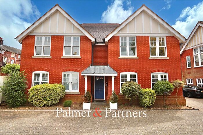 2 Bedroom Apartment For Sale In Bolton Lane, Ipswich, Suffolk, IP4