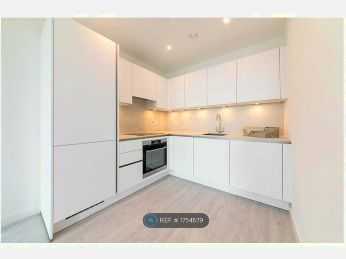 1 Bedroom Flat To Rent In Forastero House, Hayes, UB3