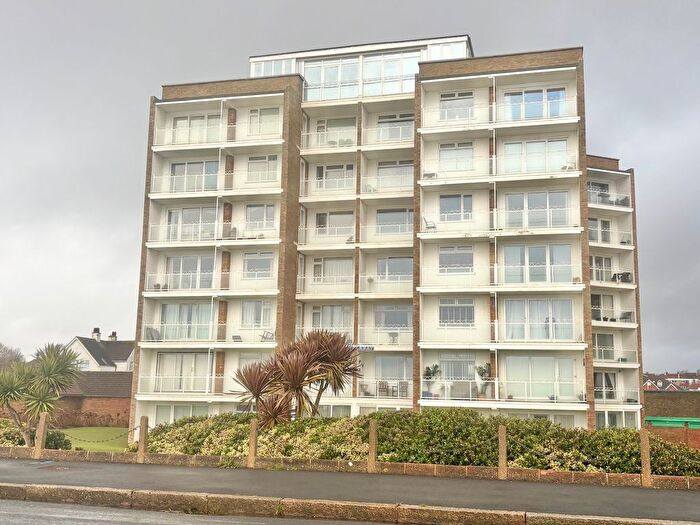 2 Bedroom Flat For Sale In West Parade, Bexhill On Sea, TN39