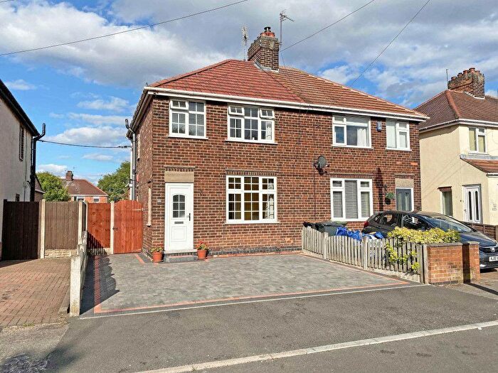 3 Bedroom Semi-Detached House To Rent In Alandene Avenue, Watnall, Nottinghamshire, NG16