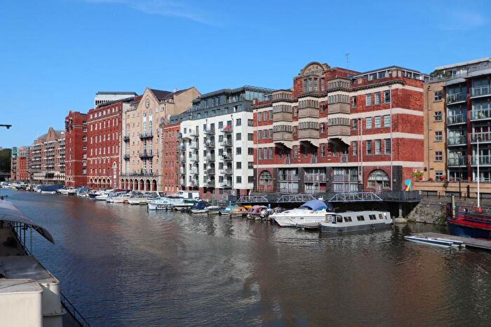 2 Bedroom Apartment To Rent In Flat, Huller & Cheese, Redcliff Backs, Bristol, BS1