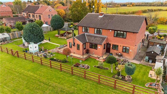 5 Bedroom Detached House For Sale In Gunthorpe, Doncaster, DN9