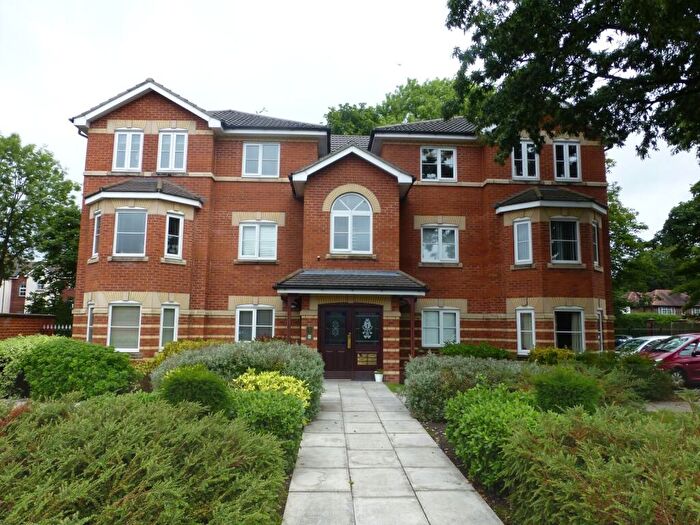 2 Bedroom Apartment To Rent In Starling Close, Sharston, M22