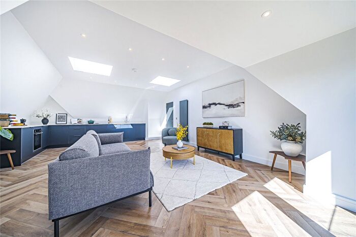 1 Bedroom Flat For Sale In Blackfen Road, Sidcup, DA15