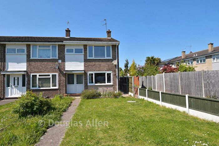 3 Bedroom End Of Terrace House For Sale In Durants Walk, Wickford, Essex, SS12