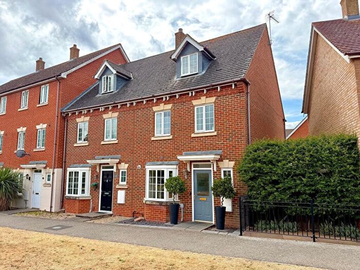 4 Bedroom Town House For Sale In Century Drive, Grange Farm, Kesgrave, IP5