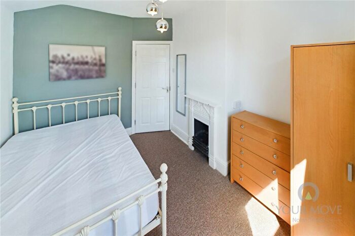 5 Bedroom House To Rent In Abington Avenue, Northampton, NN1
