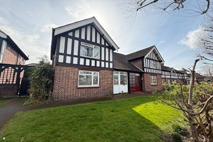 3 Bedroom Terraced House To Rent In Westhorne Avenue, London, SE9