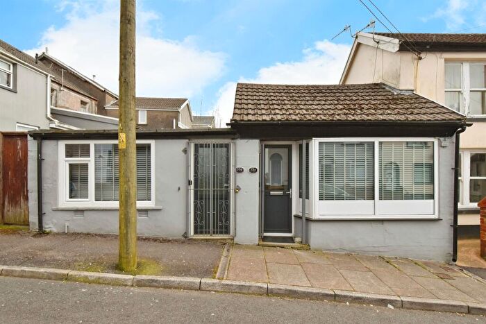 2 Bedroom Flat For Sale In Cross King Street, Pant, Merthyr Tydfil, CF48