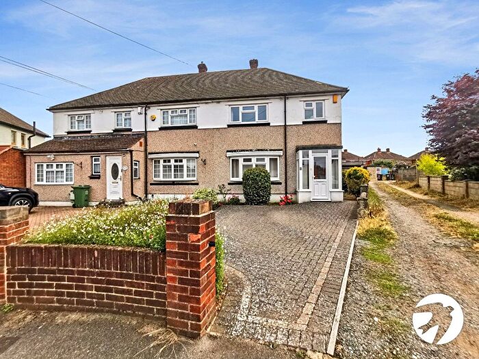 3 Bedroom Detached House To Rent In Rosedale Close, Dartford, Kent, DA2